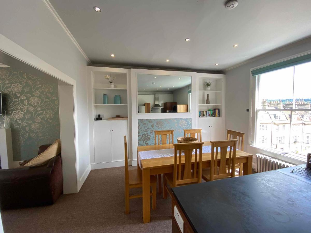 Bath Roof Terrace Apartment, City Centre, Sleeps Up To 8 المظهر الخارجي الصورة