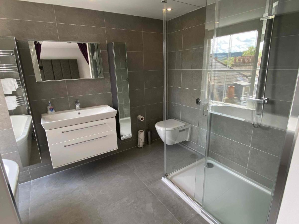 Bath Roof Terrace Apartment, City Centre, Sleeps Up To 8 المظهر الخارجي الصورة